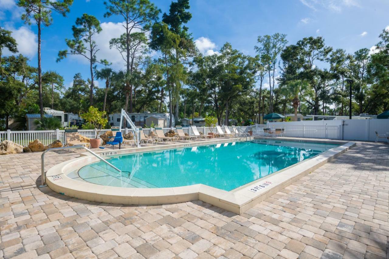 Naples Rv Resort Naples Manor Exterior foto